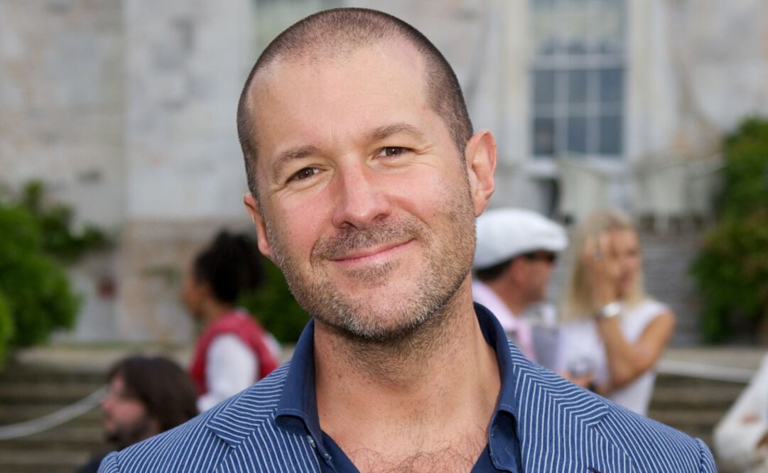 Apple Inc dijo el jueves que su director de diseño, Jony Ive, dejará el fabricante del iPhone este año para formar una compañía independiente