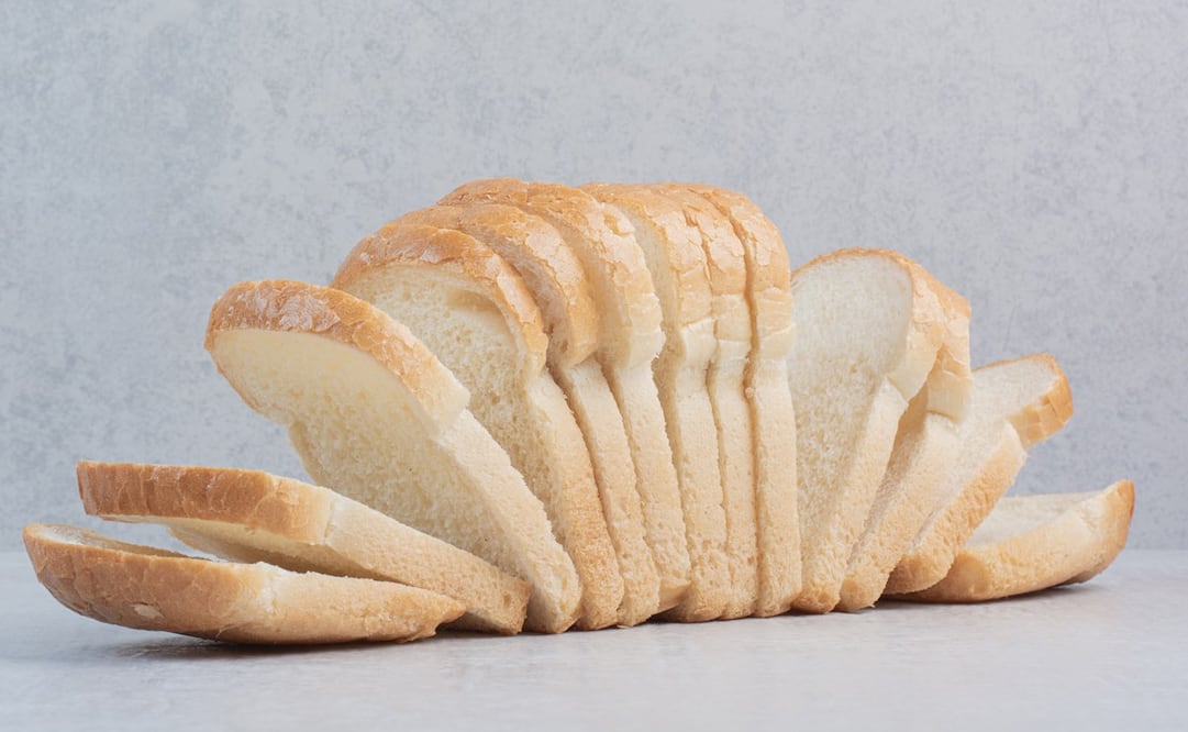 Desayunar pan blanco puede traer consecuencias negativas para tu metabolismo. Foto: Freepik