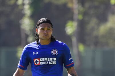 Esta sería la razón por la que el "Gullit" estaría fuera de Cruz Azul