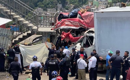 Fallece "Lupita", niña de 9 años herida tras choque de tráiler en carretera Naucalpan-Toluca