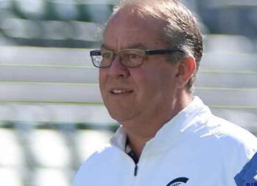 Renuncia director deportivo de la Universidad de Michigan