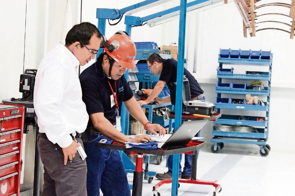 Según los especialistas, los salarios promedio y mínimo han perdido 14.4% y 3.9% de su poder adquisitivo, respectivamente. ()