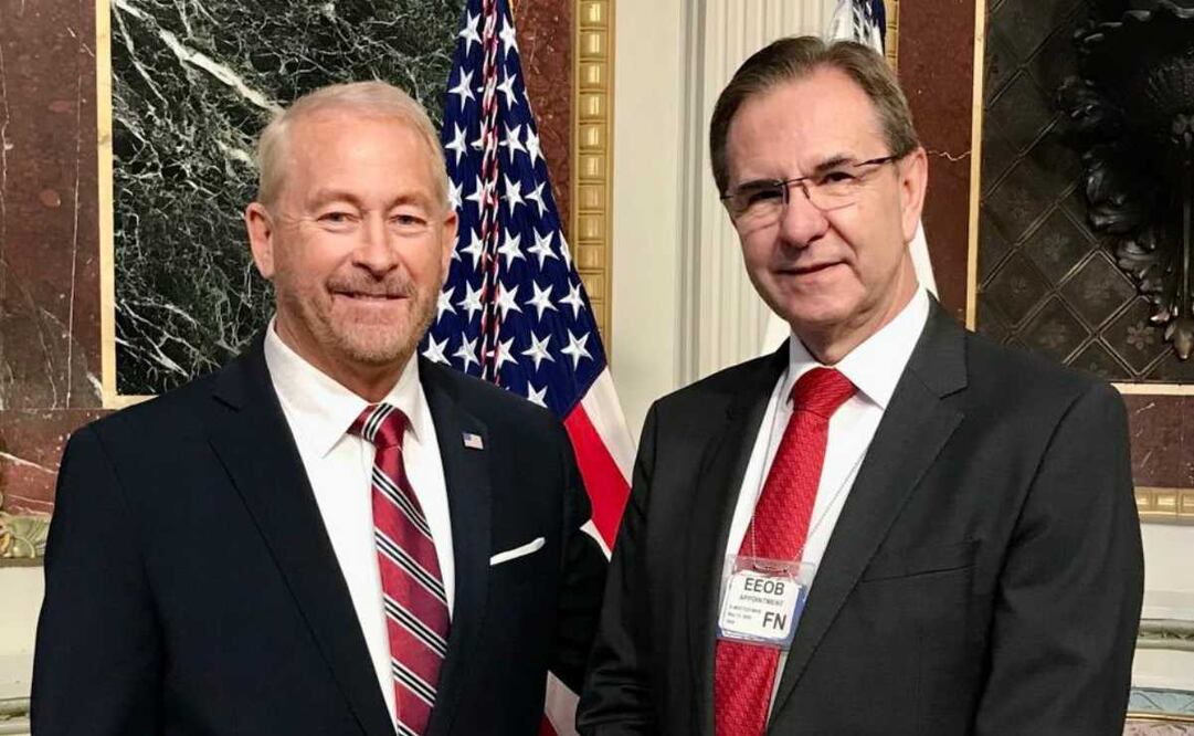 Esteban Moctezuma Barragán, embajador de México en Estados Unidos, asistió a la protesta de Ronald Johnson como embajador designado en nuestro país. Foto: Especial