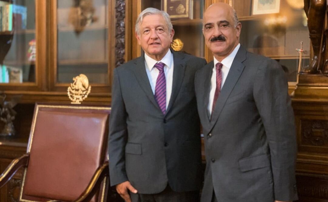 Ricardo Ahued, encargado de la Administración General de Aduanas, se reunió en Palacio Nacional con AMLO. Foto: Twitter @lopezobrador_