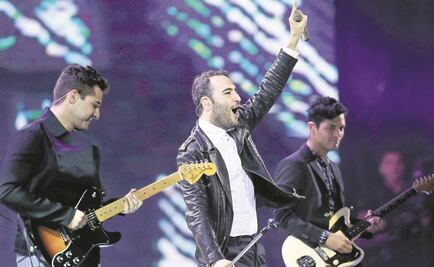 Reik regala noche romántica a sus fans