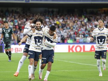 Pumas supera sin dificultad al Pachuca, se mantiene invicto y alcanza el liderato