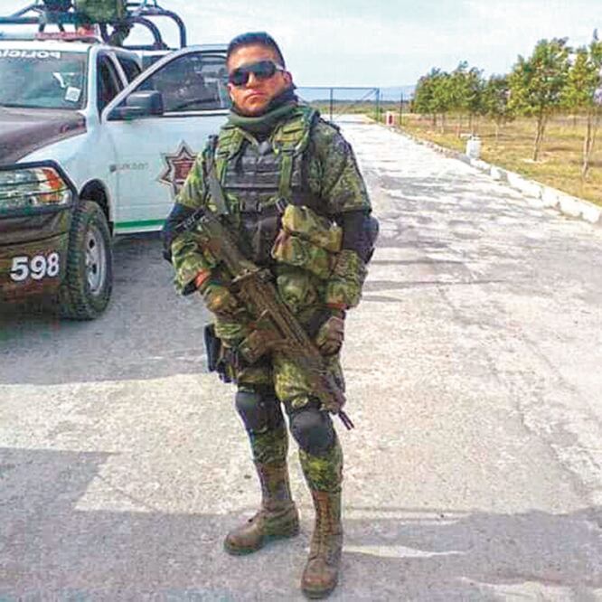 Ángel Téllez Nicolás, de 36 años, era cabo militar adscrito a la región norte del estado. Sus restos serán trasladados a Nuevo Zoquiapan de Jalpan, Puebla.ESPECIAL