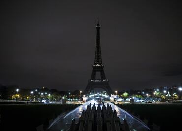 Torre Eiffel apagará sus luces en honor a víctimas de nuevo atentado