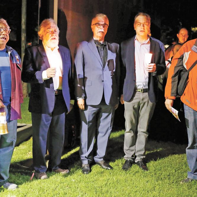 Alejandro Encinas (segundo de izq. a der.), próximo subsecretario de Derechos Humanos de la Segob; Félix Hernández Gamundi (centro), y Jaime Rochín Salazar, titular de la CEAV. AGUSTÍN SALINAS. EL UNIVERSAL