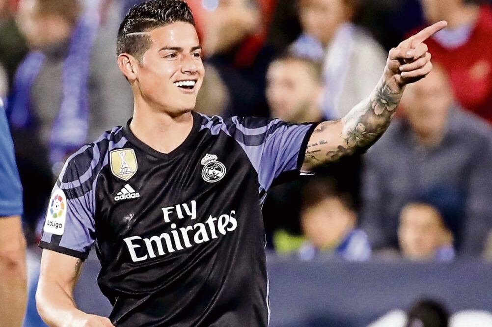 James Rodríguez abrió la cuenta para el conjunto merengue (JUANJO MARTÍN. EFE)