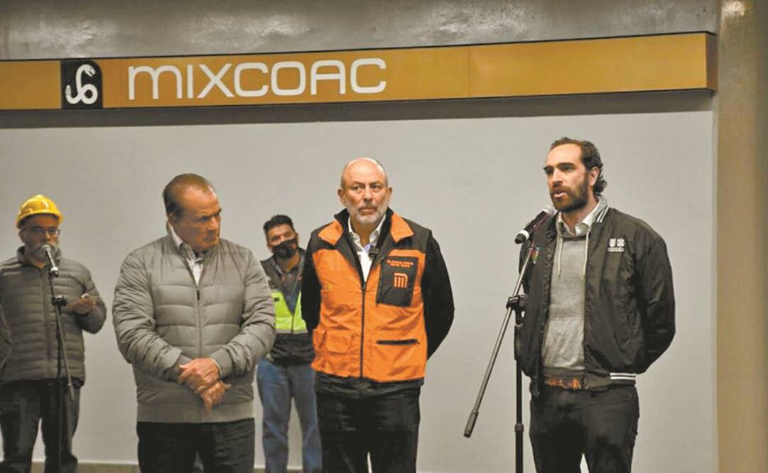 El líder sindical y el director del Metro, Espino y Calderón. Foto: Especial