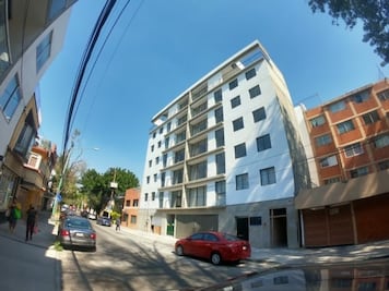 Redensificación dejó al Gobierno capitalino 201.53 mdp mediante la venta de 72 inmuebles