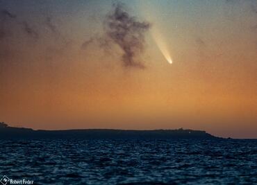La asombrosa foto que captó al cometa Neowise al atardecer en Cancún