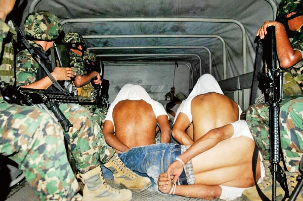 El abogado de las autodefensas cuestionó que primero el Estado los institucionalizó como cuerpos de seguridad y legalizó sus armas y después los encarceló por portarlas (CORTESÍA DE JORGE LUIS OSTRIA IMAGEN 753 NOTICIAS)