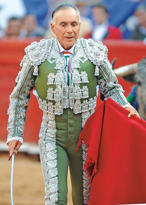 Rodolfo Rodríguez cierra los ojos para evitar comunicarse (ARCHIVO. EL UNIVERSAL)