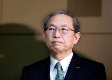 Renuncia presidente de Toshiba tras pérdidas multimillonarias