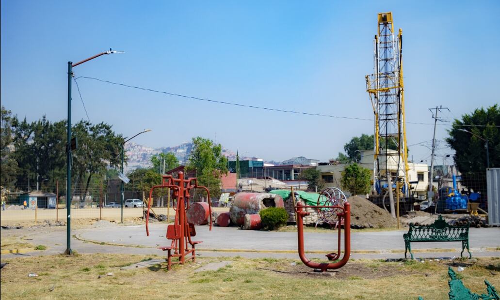 Comercios, bodegas e industrias se han instalado dentro de áreas que originalmente debían mantenerse con uso de suelo controlado o restringido a 41 años de las explosiones en San Juan Ixhuatepec. Foto: Osmar Alvarado/EL UNIVERSAL