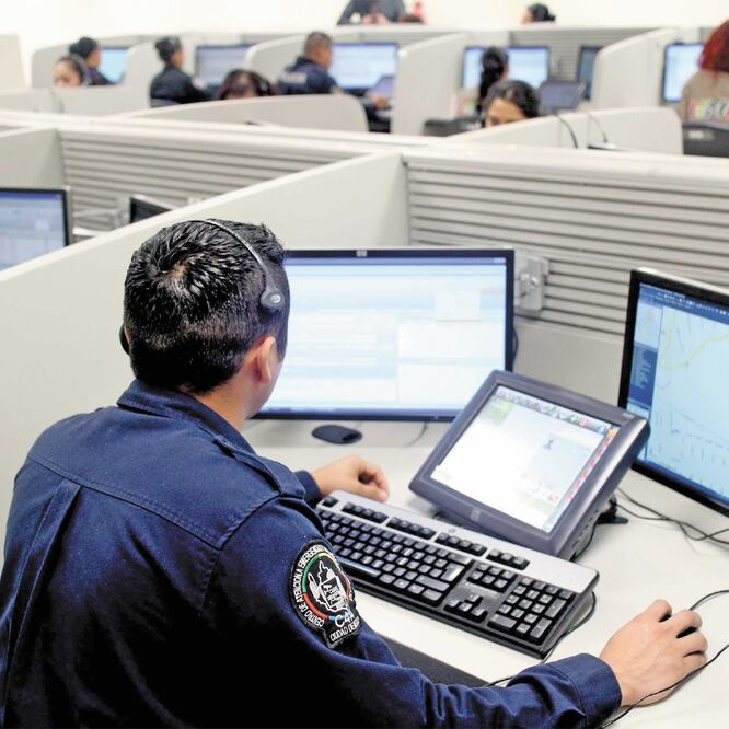 Más atención. El gobierno de Sinaloa exhortó a los padres de familia a vigilar más a sus hijos para evitar las llamadas de broma al 911. ARCHIVO EL UNIVERSAL