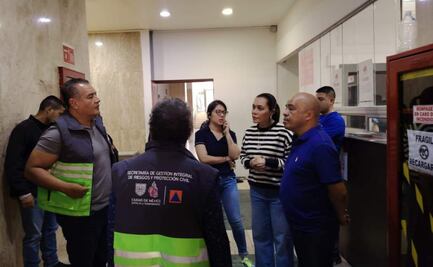 Rescatan a 6 personas atrapadas en elevador del Tribunal de Conciliación y Arbitraje en la Colonia Obrera; los trasladan a hospital para su atención