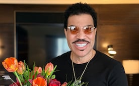 Alerta por la salud de Lionel Richie, el cantante pospone dos conciertos tras suspender el primer show de su gira