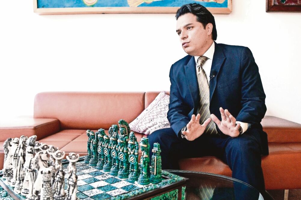 El senador Zoé Robledo (PT), pide que el IFT frene la licitación que ganó el nuevo competidor del sector al “darle la vuelta a la ley” (ARCHIVO. EL UNIVERSAL)