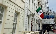 Investigan a Ebrard por hospedaje de su hijo en embajada