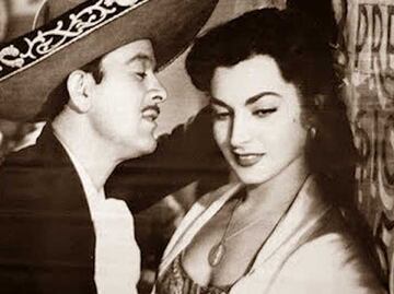 Cuando Elsa Aguirre se desvistió frente a Pedro Infante
