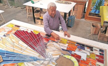 Con cristales, dio vida a la capital mexiquense