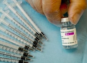 Vacunas AstraZeneca y Johnson & Johnson, ¿qué produce los coágulos sanguíneos?