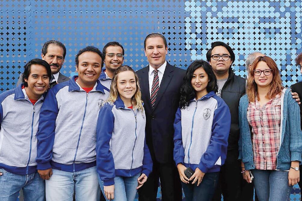 El Laboratorio Nacional de Supercómputo es el primero en su tipo en México y en América Latina, explicó el gobernador Rafael Moreno Valle (ESPECIAL)