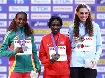 ¿Quién es Julia Paternain, la mexicana que ganó bronce para Uruguay en Mundial de Atletismo?