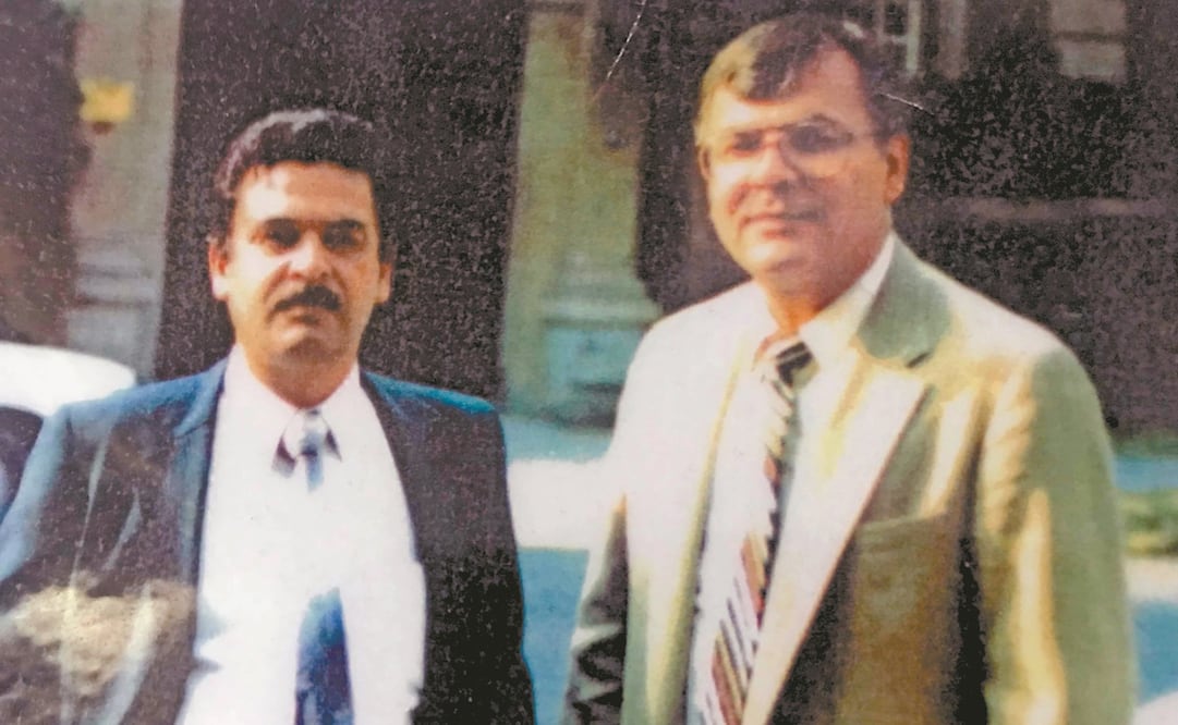 El agente de la DEA Enrique Kiki Camarena (izq.) y su compañero Phil Jordan (der.) investi- gaban a Caro Quintero en los 80. Fotos: ARCHIVO EL UNIVERSAL