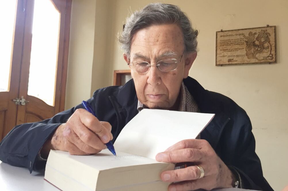 Cuauhtémoc Cárdenas consideró que la candidatura que busca María de Jesús Patricio Martínez, impulsada por el EZLN, podrá dar mayor visibilidad a los grupos originarios. (FREDDY MARTÍN. EL UNIVERSAL)