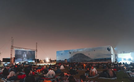 Noche de campamento, cine de terror y globos aerostáticos en Teotihuacán 