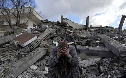 Senadores y diputados guardan minuto de silencio por muertos en terremoto en Turquía y Siria