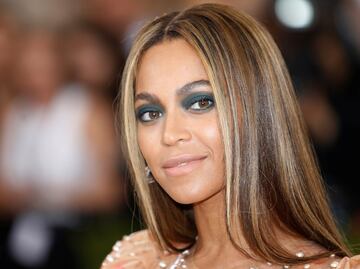 Beyoncé presenta a sus gemelos