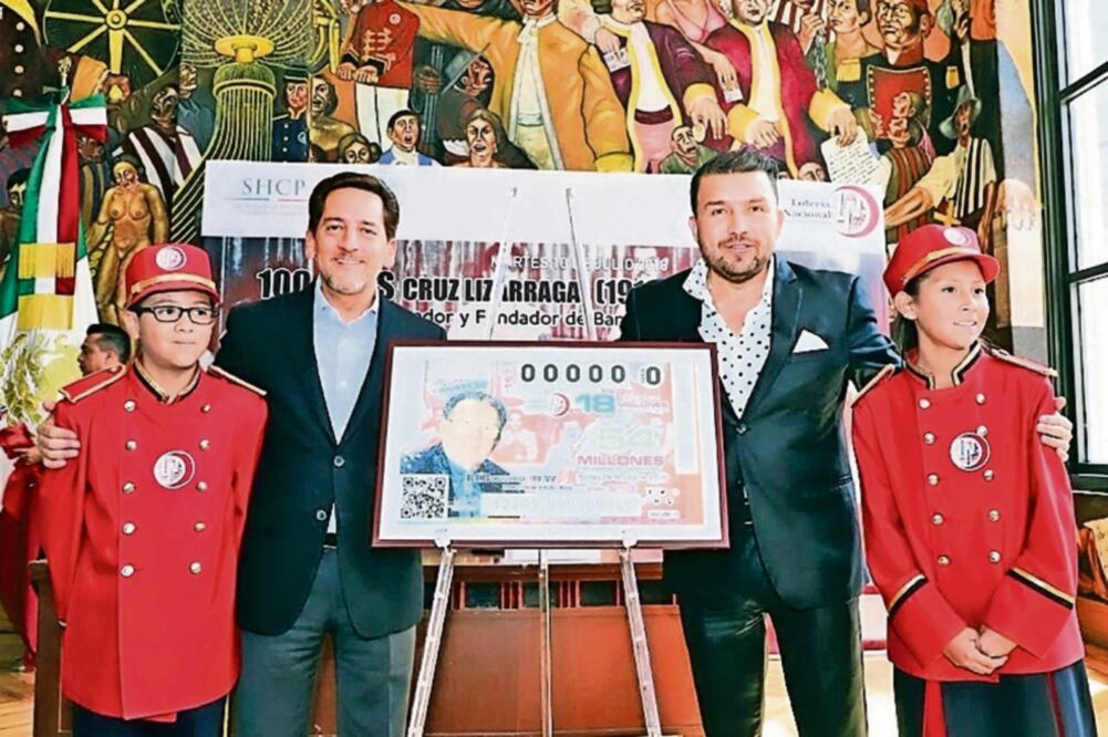 Los integrantes de la agrupación dieron fe y legalidad del sorteo número 3677 (CORTESÍA)