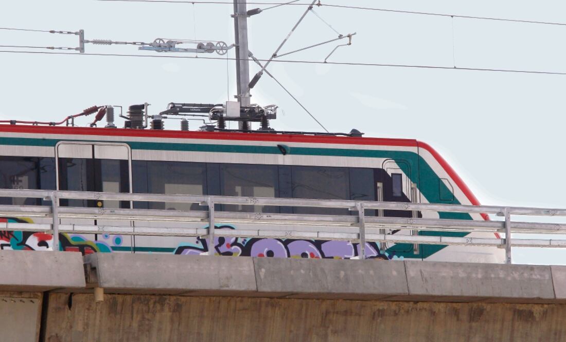 Los municipios de Zinacantepec y Toluca coincidieron en que no les corresponde la seguridad del transporte porque es una obra federal que se ubica en una vía estatal y es un terreno privado (JORGE ALVARADO. EL UNIVERSAL)