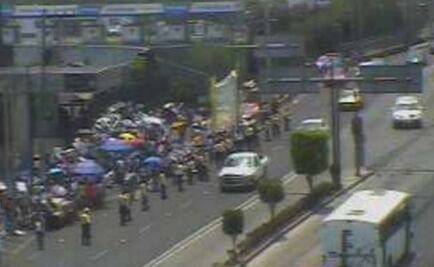 Manifestantes bloquearon Insurgentes, a la altura de Eje 10 Sur