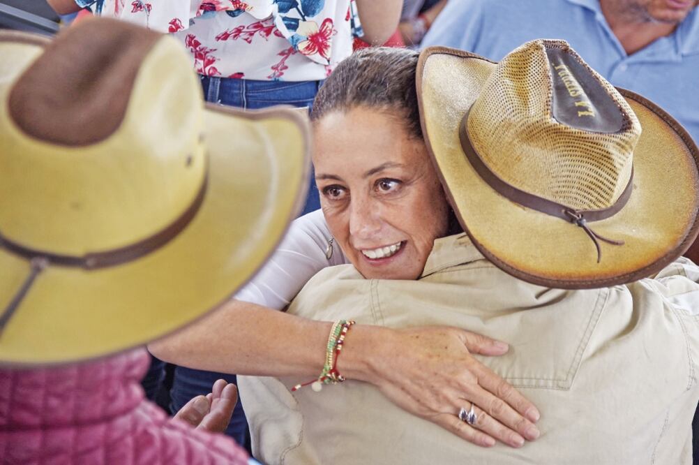 Claudia Sheinbaum, candidata de Juntos Haremos Historia a la jefatura, realizó un recorrido por la colonia San Lorenzo Acapulco, en Cuajimalpa (MARIO JASSO. CUARTOSCURO)