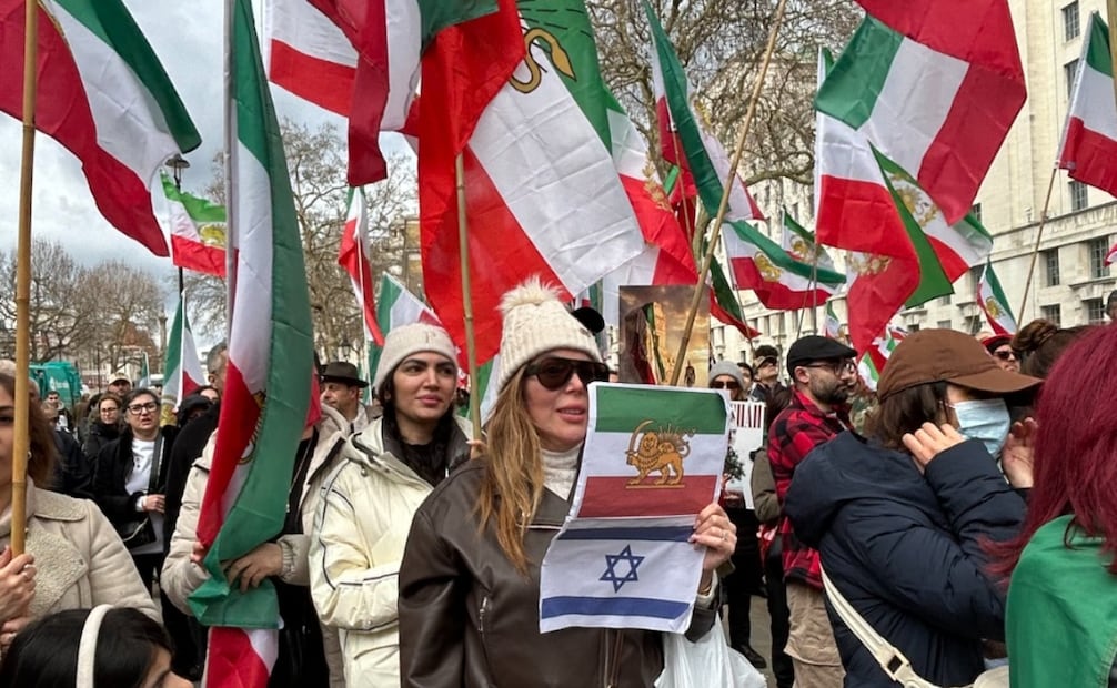 Protestas Iraníes contra los ataques aéreos de EU e Israel. Foto: EFE. Foto: EFE