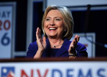 Clinton logra el apoyo de congresistas afroamericanos