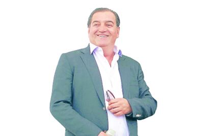 Salvador Mejía, medio adentro y medio afuera de Televisa