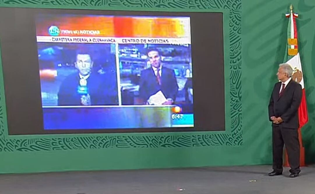 En la mañanera de este miércoles se exhibió el "telemontaje" transmitido en 2005 en Televisa. Foto: Captura de pantalla