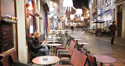 EU emite advertencia de no salir del país por terrorismo