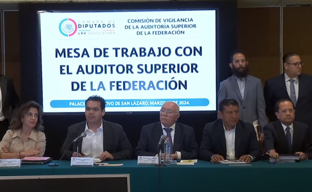 David Colmenares acudió a San Lázaro a una reunión de trabajo. Foto: Especial