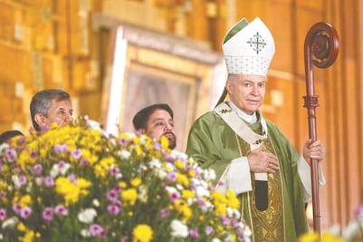 Cardenal pide elevar súplica para librar al mundo de los males