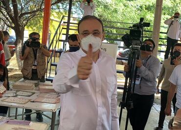 Vota Alfonso Durazo; dice que ya está listo para festejar