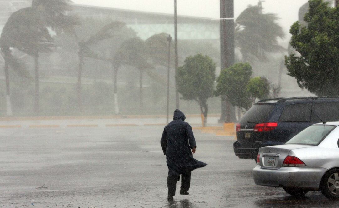 La degradación del huracán “Iota” a tormenta tropical disminuirá la posibilidad de lluvias intensas en Tabasco. Foto: Archivo/EL UNIVERSAL