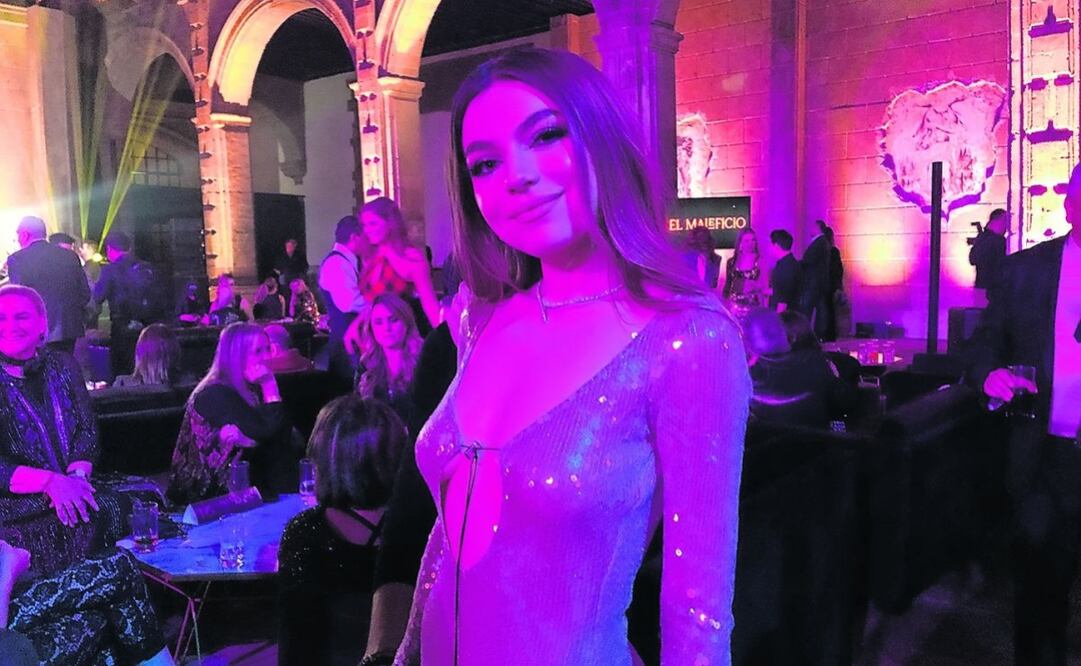 A pesar de tener una agenda ocupada, la actriz se describe como multitask, pues para ella todo se puede: trabajar y planear su unión. Foto: Armando Pereda | El Universal